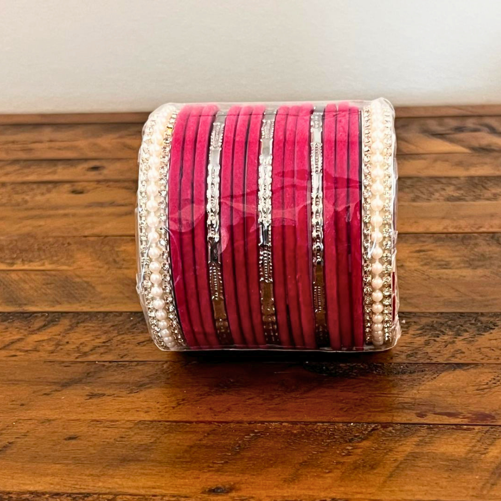 Classic Velvet Glass Bangles Set