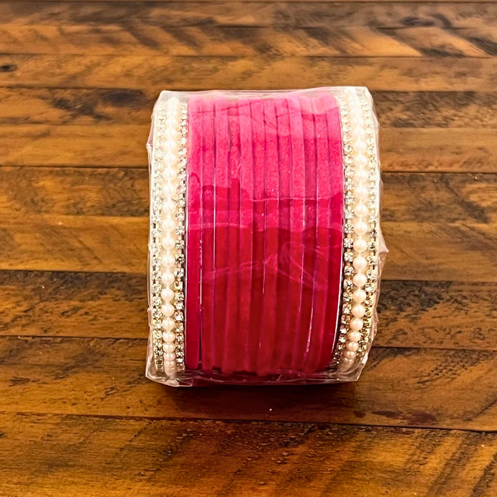 Classic Velvet Glass Bangles Set