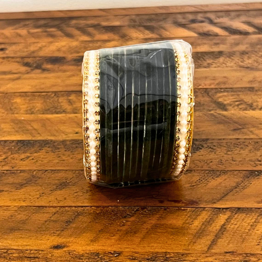Classic Velvet Glass Bangles Set